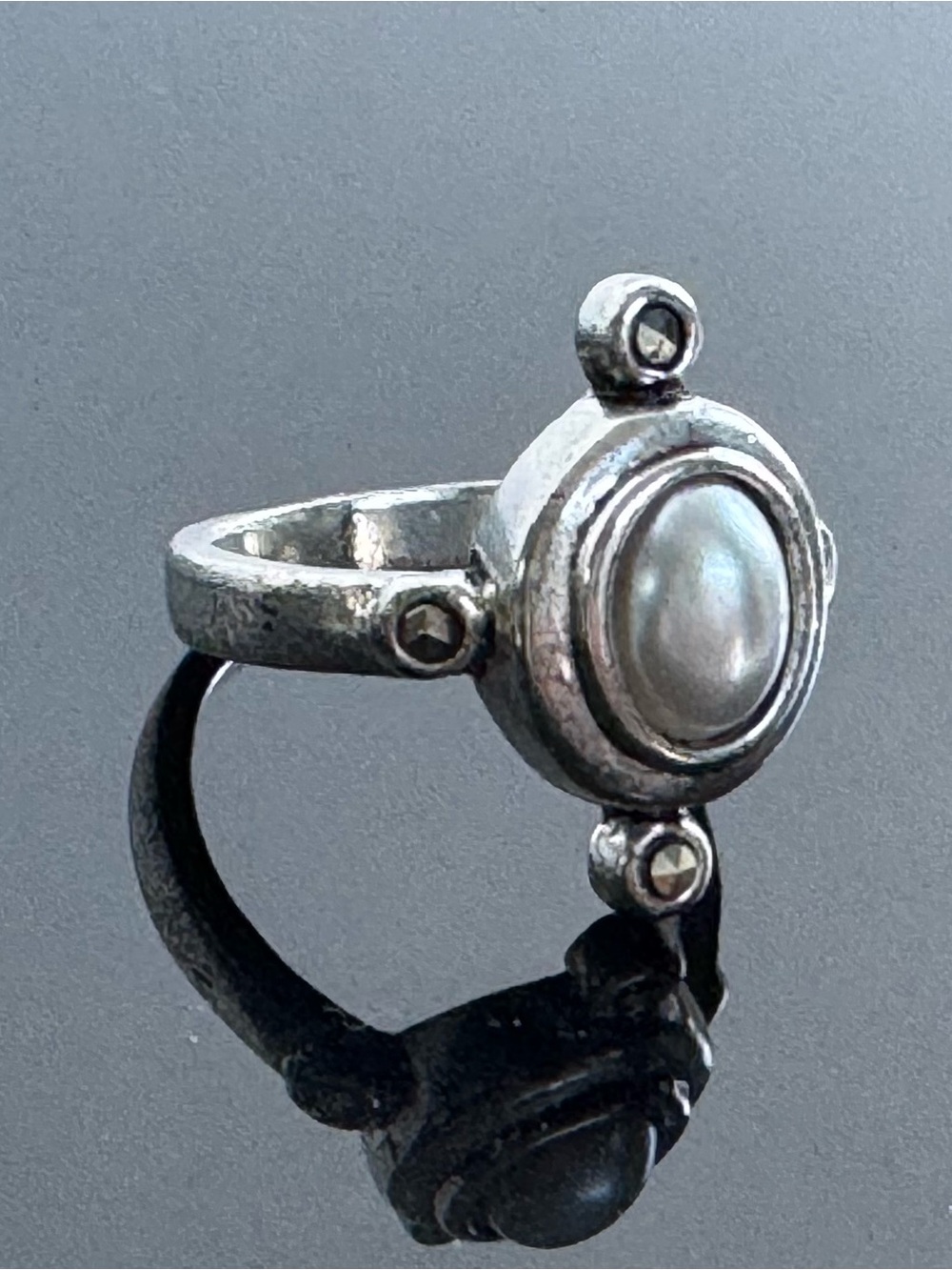 Vintage 925 Sterling Silver Mother of Pearl Marcasite Turtle Ring Size 6.5